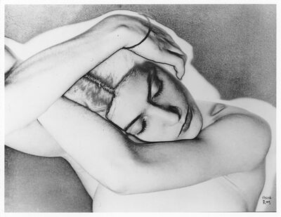 Man Ray, Schlafendes Modell (1931/1959), Solarisierte Fotografie, Museum Abteiberg